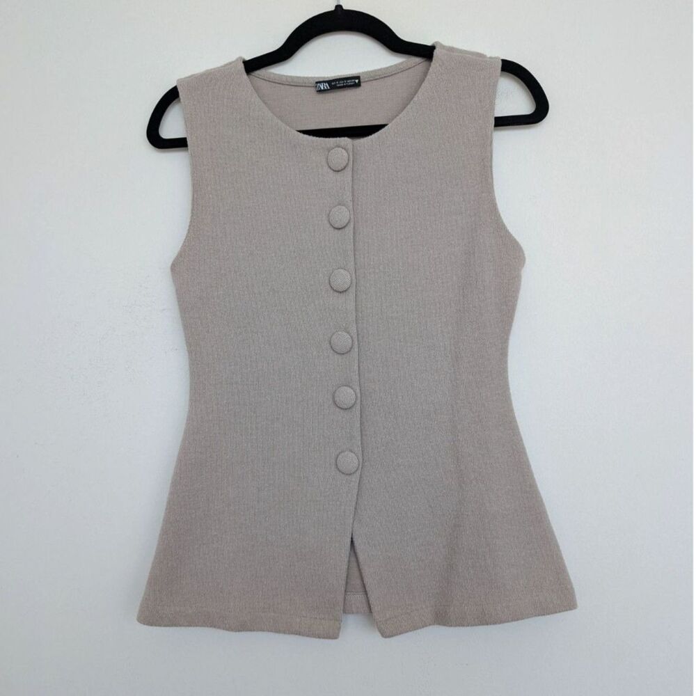 Zara Beige Sleeveless Business Casual Peplum Button Up Blouse Sz S